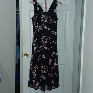 Chic Black and Pink Floral Maxi Dress